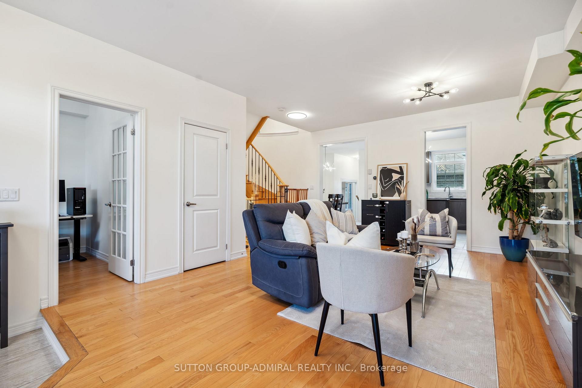 Photo 10 of 214 East's Corners Boulevard, Vaughan, Kleinburg — HOMEH