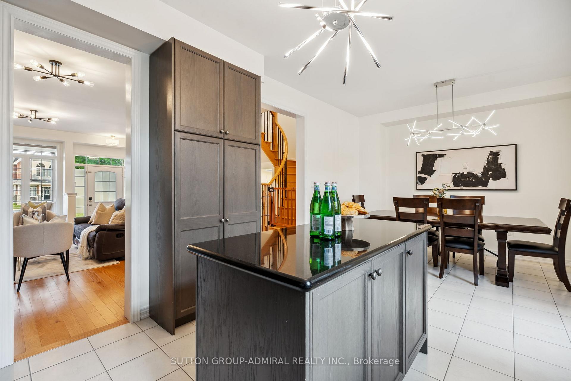 Photo 17 of 214 East's Corners Boulevard, Vaughan, Kleinburg — HOMEH