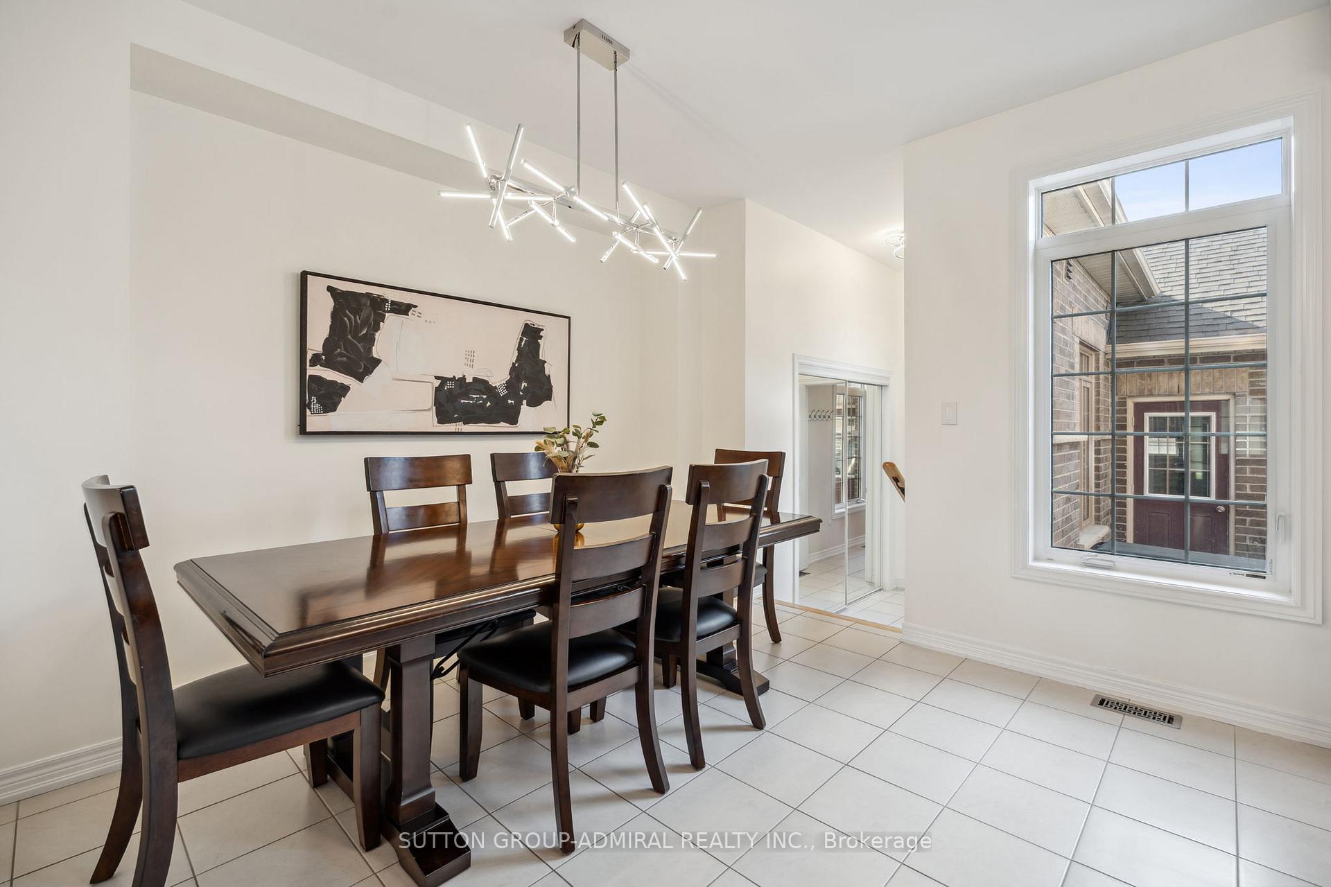 Photo 18 of 214 East's Corners Boulevard, Vaughan, Kleinburg — HOMEH