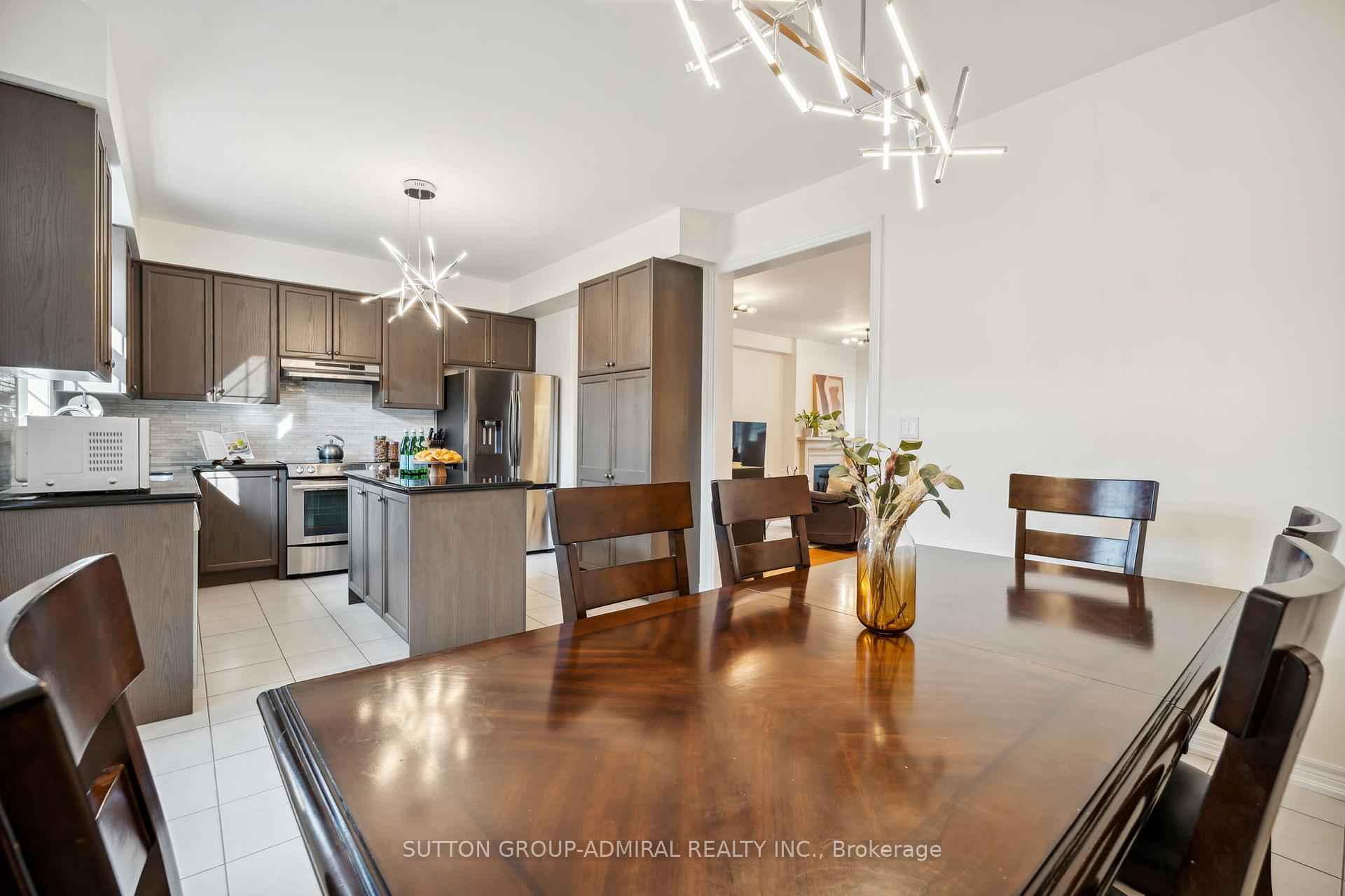 Photo 19 of 214 East's Corners Boulevard, Vaughan, Kleinburg — HOMEH