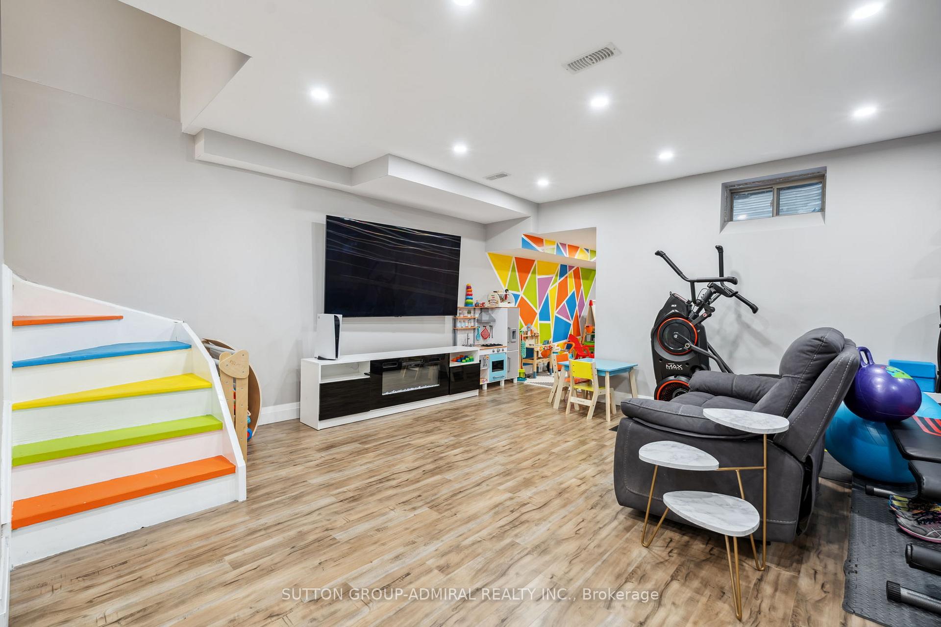 Photo 29 of 214 East's Corners Boulevard, Vaughan, Kleinburg — HOMEH