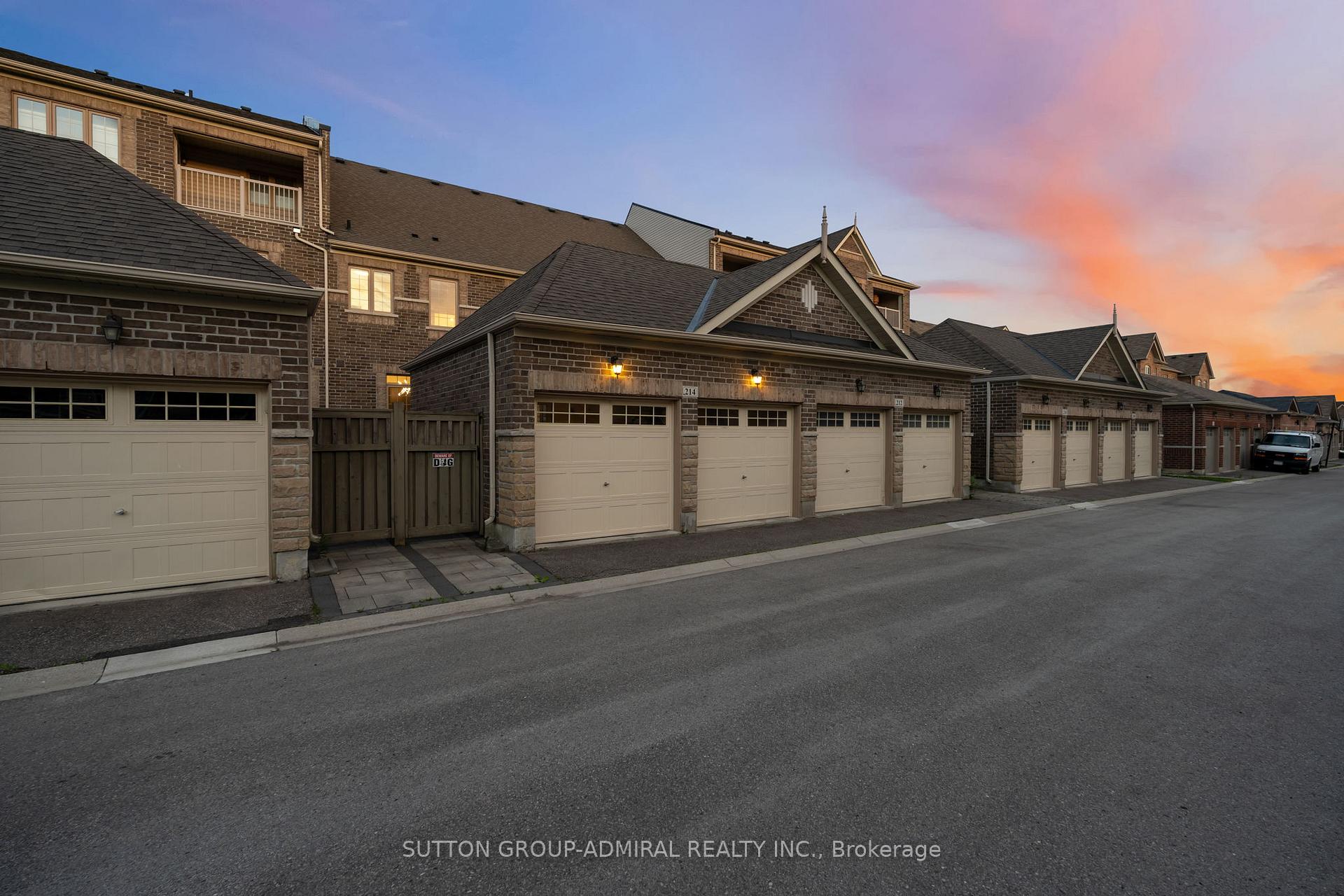 Photo 35 of 214 East's Corners Boulevard, Vaughan, Kleinburg — HOMEH