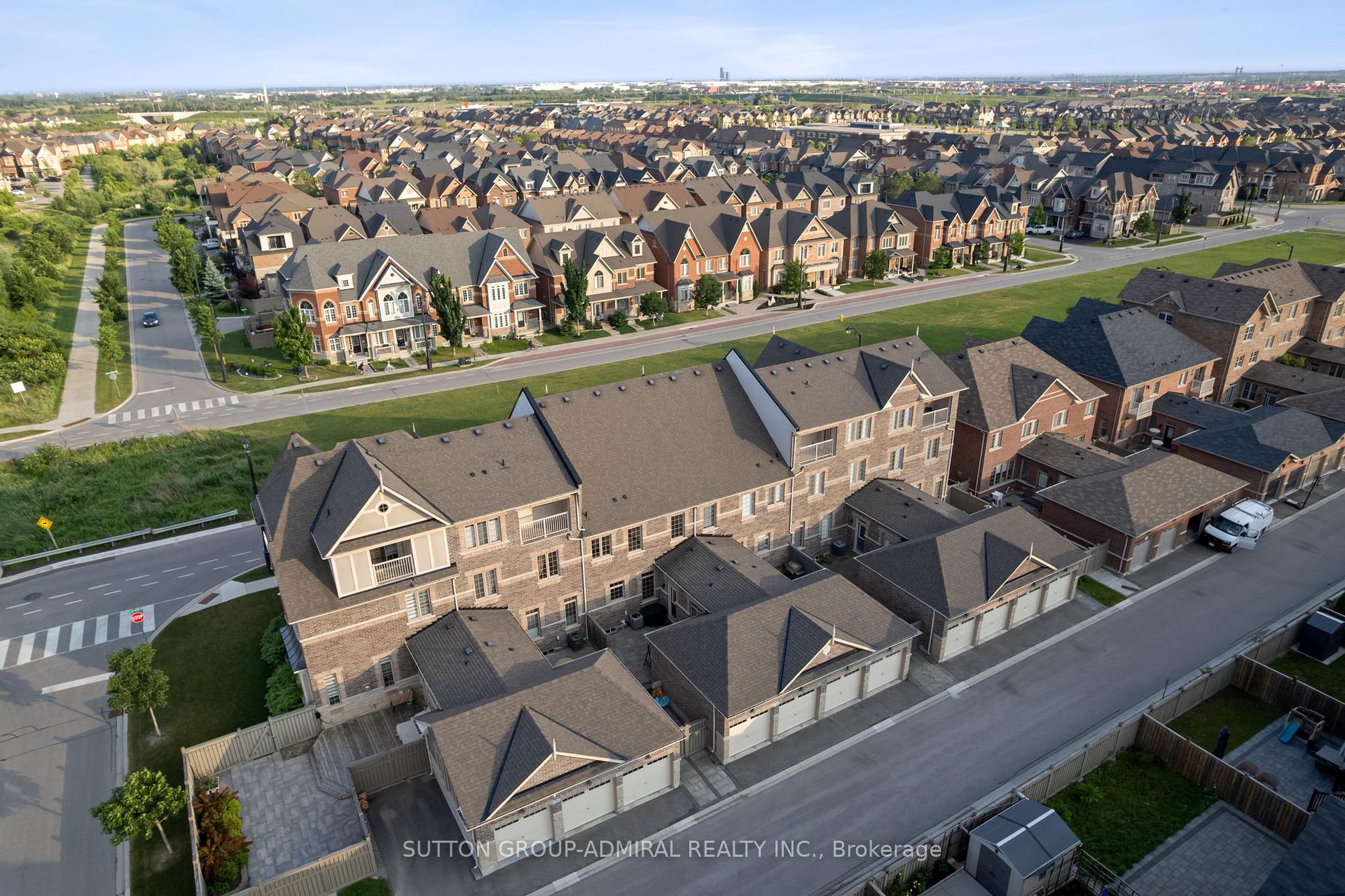 Photo 41 of 214 East's Corners Boulevard, Vaughan, Kleinburg — HOMEH