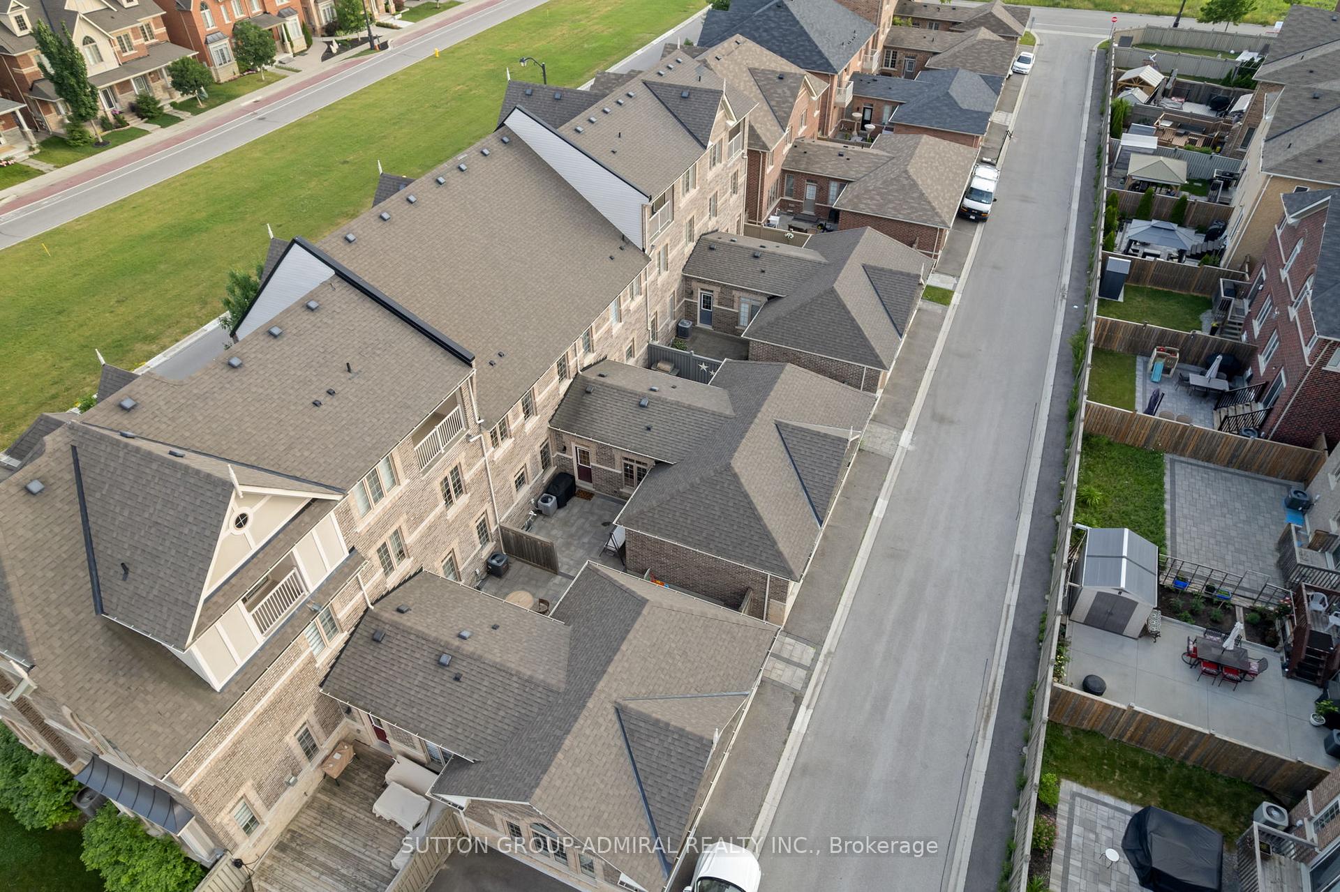 Photo 42 of 214 East's Corners Boulevard, Vaughan, Kleinburg — HOMEH