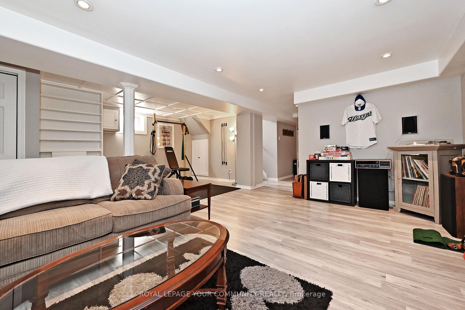Photo 32 of 62 Haida Drive, Aurora, Aurora Heights — HOMEH