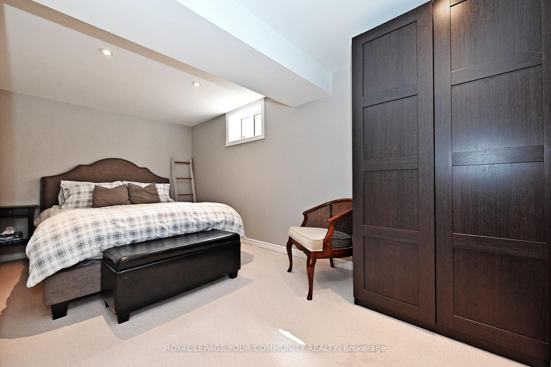 Photo 33 of 62 Haida Drive, Aurora, Aurora Heights — HOMEH