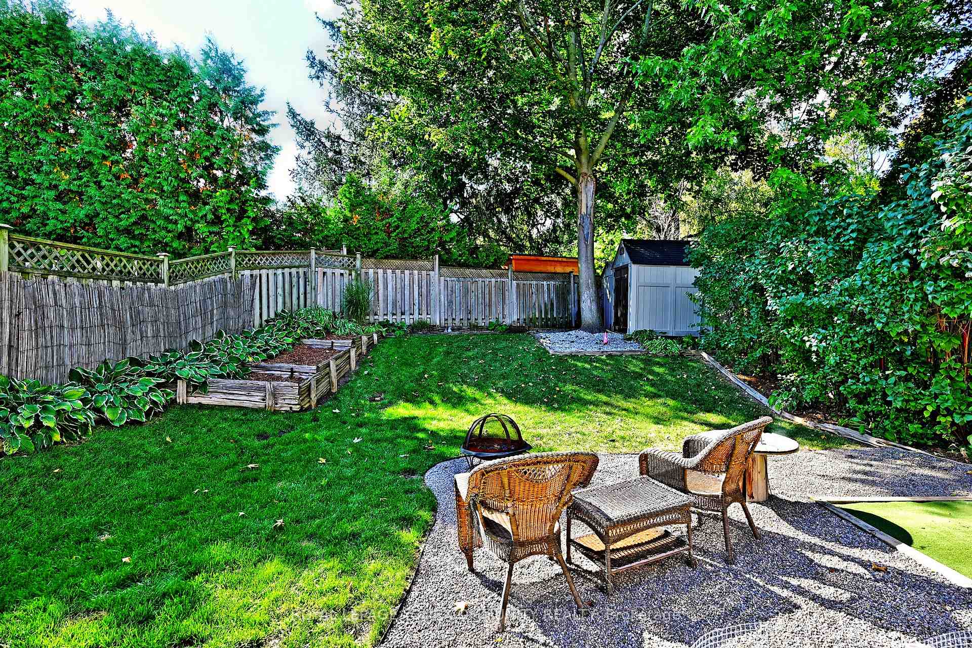 Photo 37 of 62 Haida Drive, Aurora, Aurora Heights — HOMEH