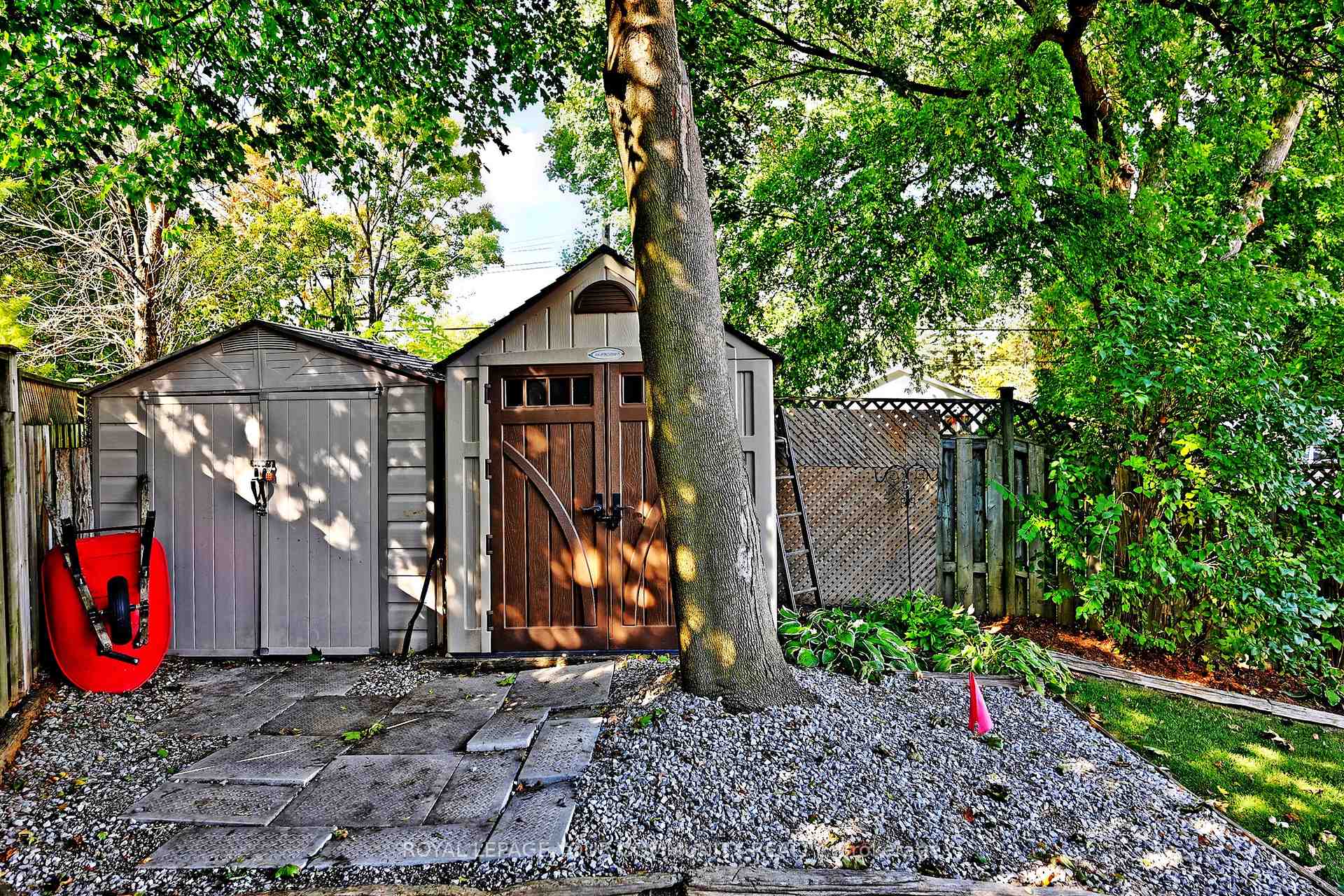 Photo 39 of 62 Haida Drive, Aurora, Aurora Heights — HOMEH