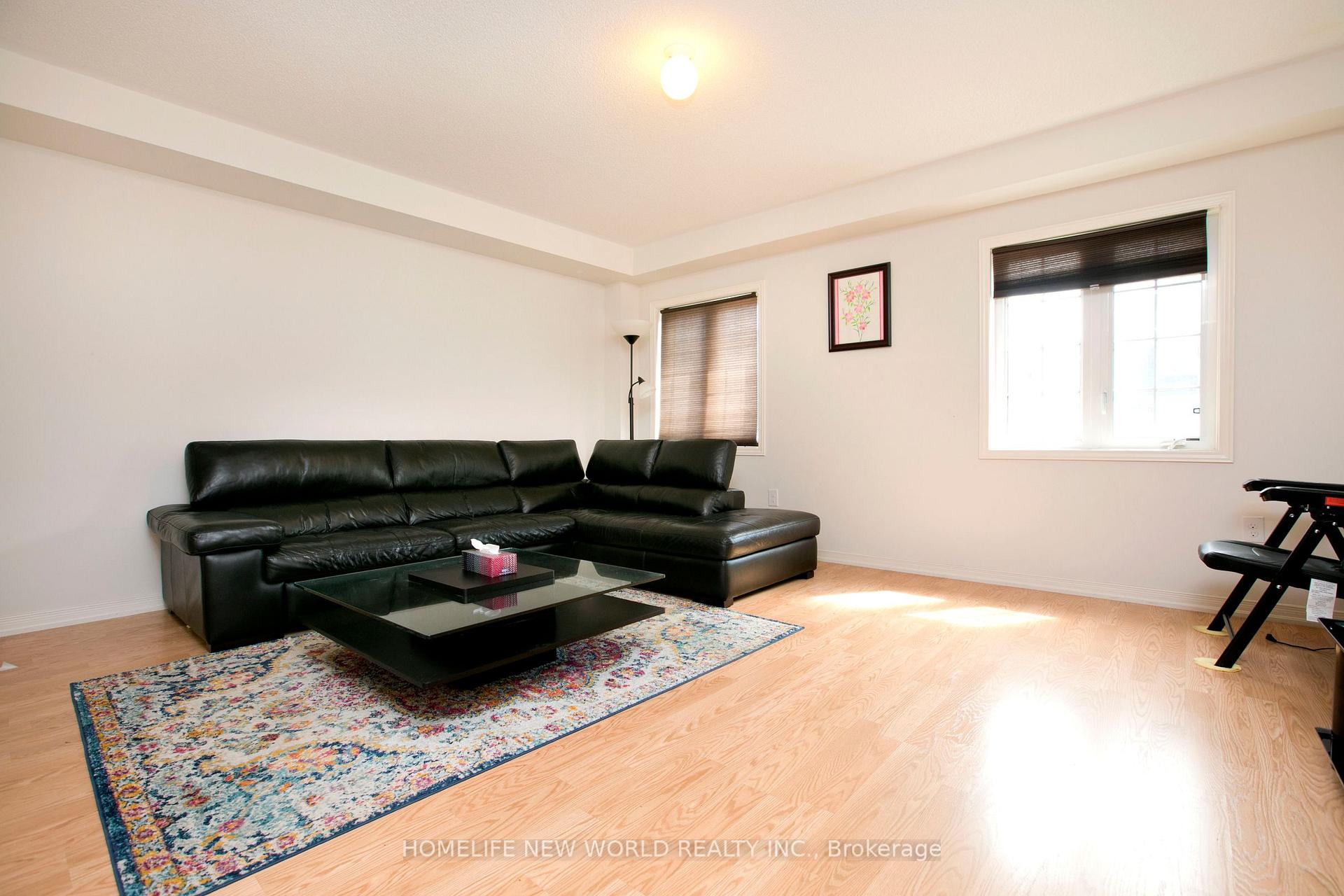 Photo 10 of 16 Eastern Skies Way, Markham, Wismer — HOMEH