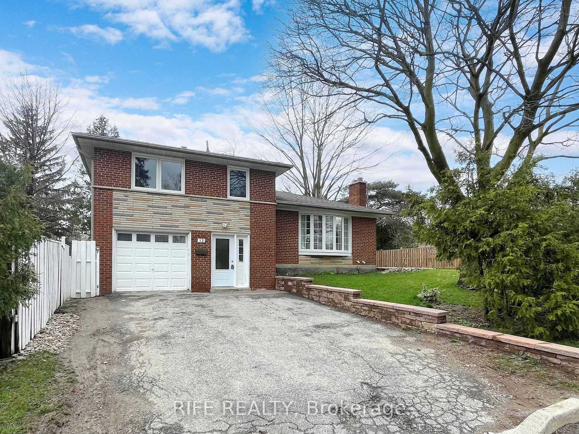 Front of 12 Sherwood Forest Drive
