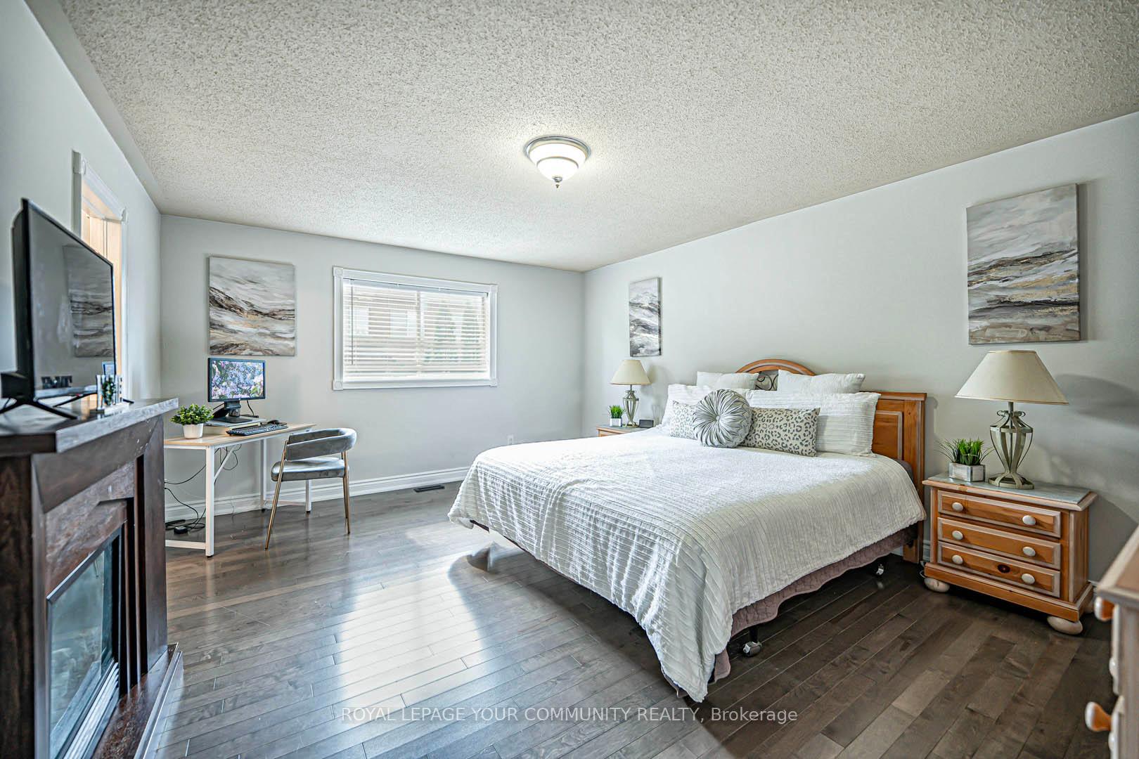Photo 14 of 298 Hawkview Boulevard, Vaughan, Vellore Village — HOMEH