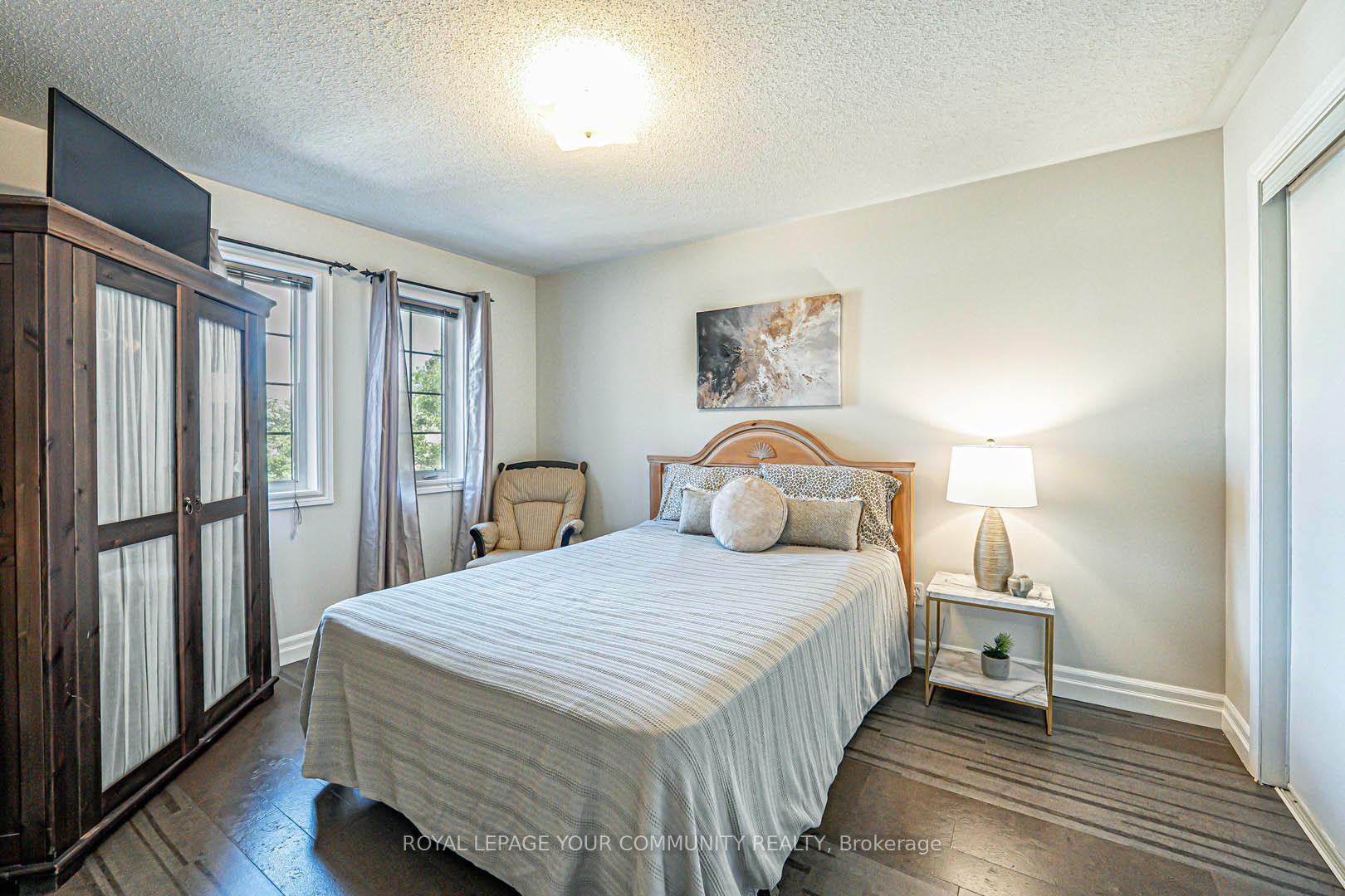 Photo 20 of 298 Hawkview Boulevard, Vaughan, Vellore Village — HOMEH