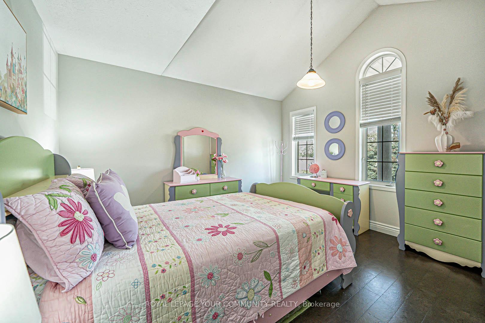 Photo 21 of 298 Hawkview Boulevard, Vaughan, Vellore Village — HOMEH