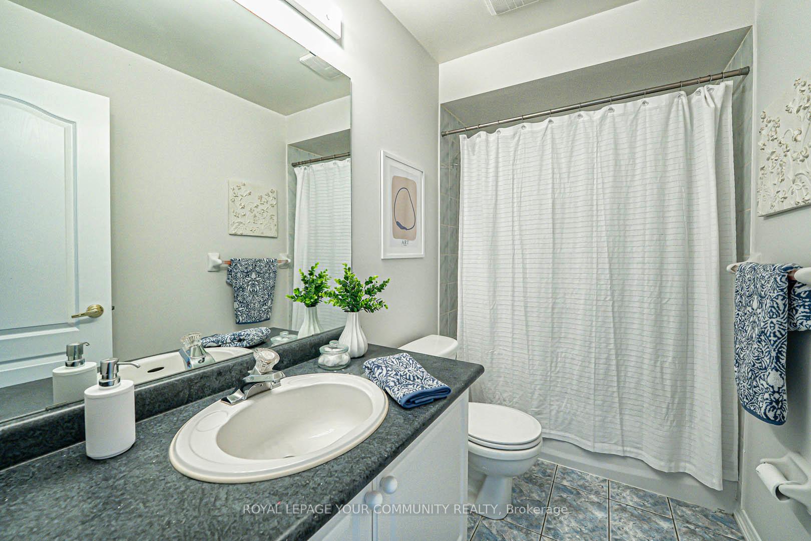 Photo 23 of 298 Hawkview Boulevard, Vaughan, Vellore Village — HOMEH