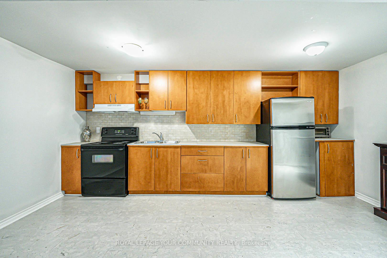 Photo 26 of 298 Hawkview Boulevard, Vaughan, Vellore Village — HOMEH