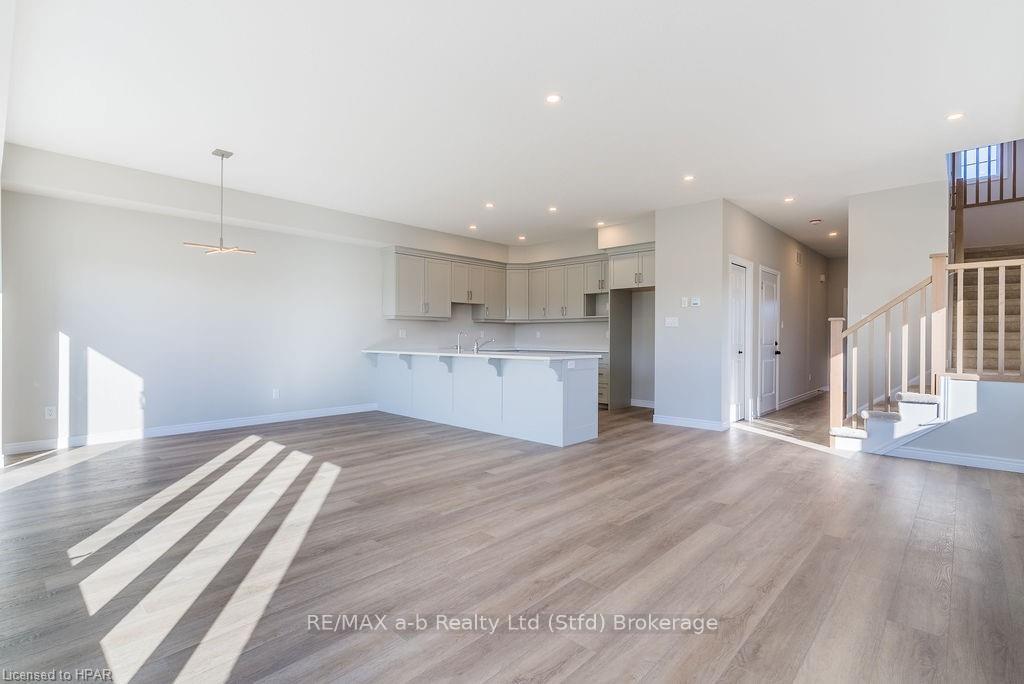 Photo 4 of 149 Mill Race Crescent, Woolwich — HOMEH