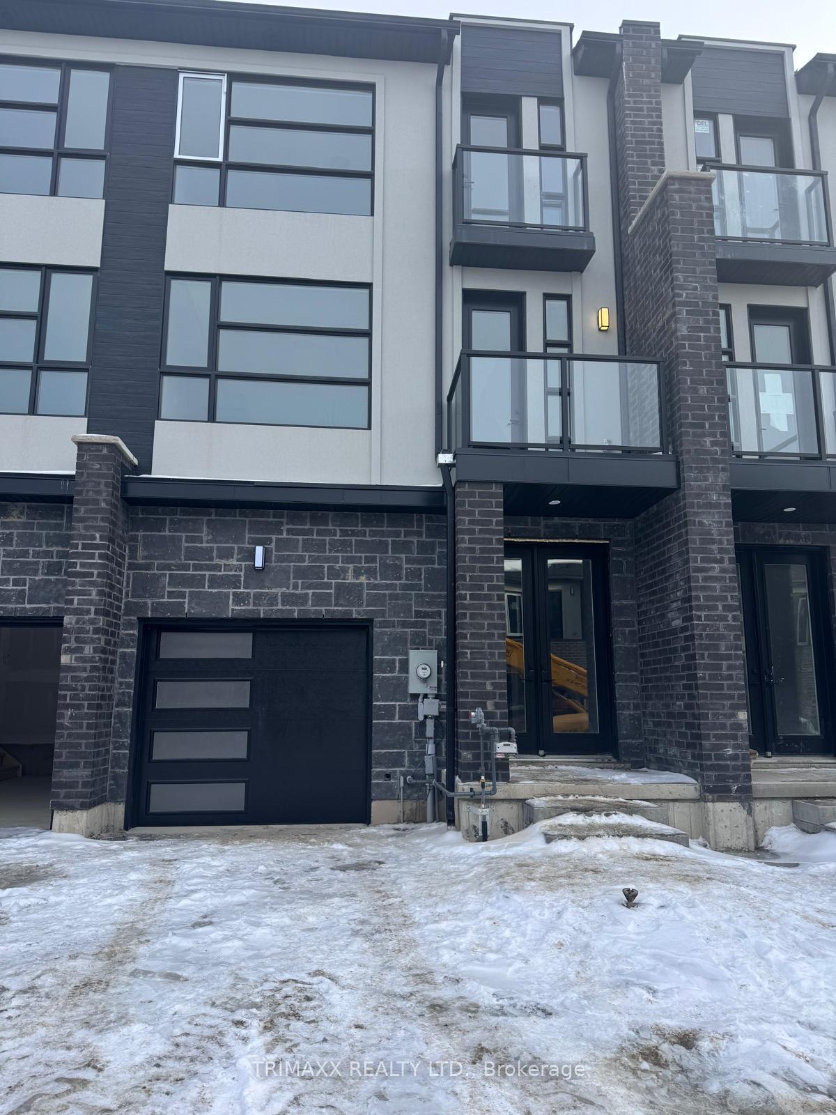 Photo 1 of 49 Keystone Trail, Welland, Lincoln/Crowland — HOMEH