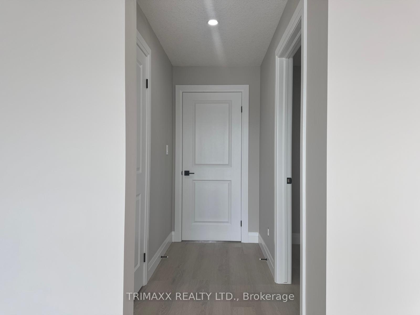 Photo 2 of 49 Keystone Trail, Welland, Lincoln/Crowland — HOMEH