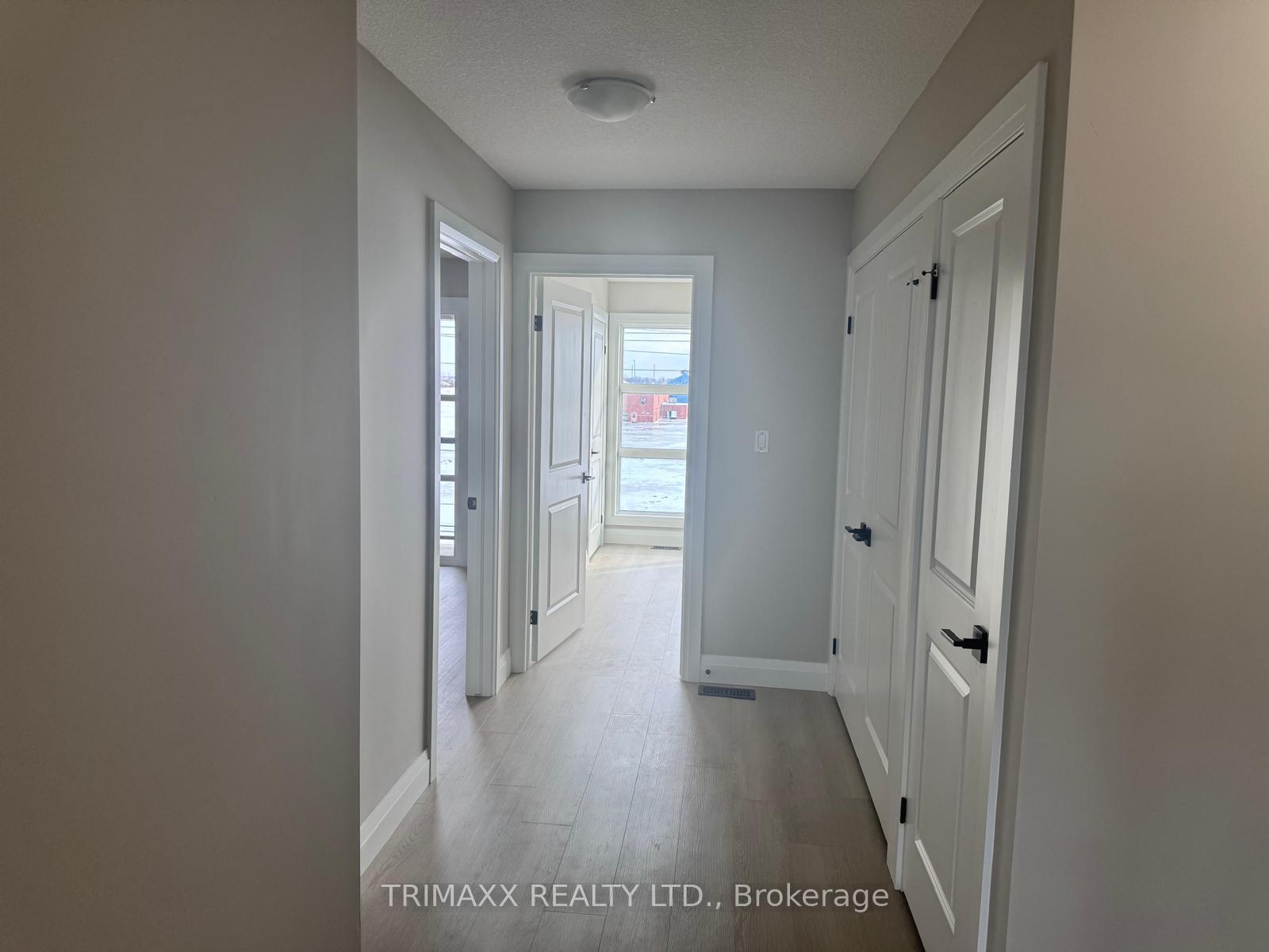 Photo 10 of 49 Keystone Trail, Welland, Lincoln/Crowland — HOMEH