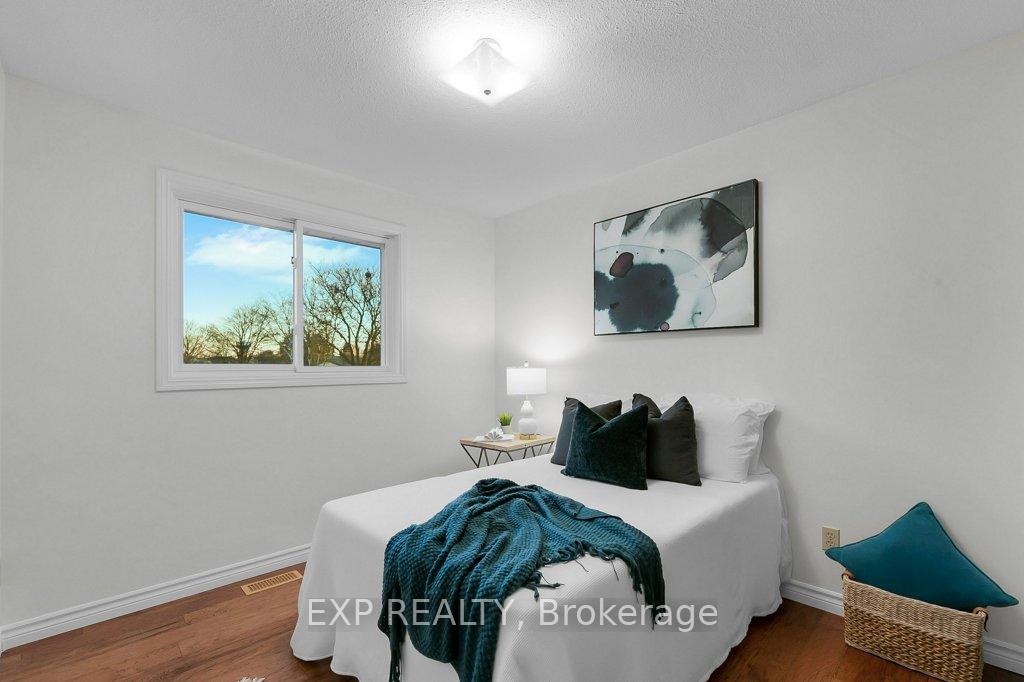 Photo 17 of 7 Phoebe Crescent, Woolwich — HOMEH