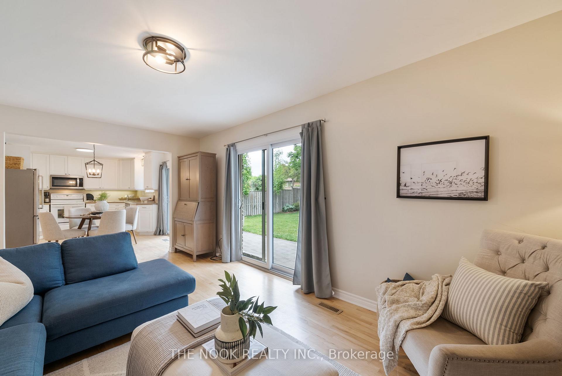 Photo 16 of 40 Calder Crescent, Whitby, Pringle Creek — HOMEH