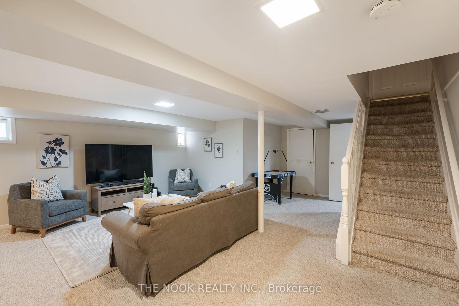Photo 29 of 40 Calder Crescent, Whitby, Pringle Creek — HOMEH