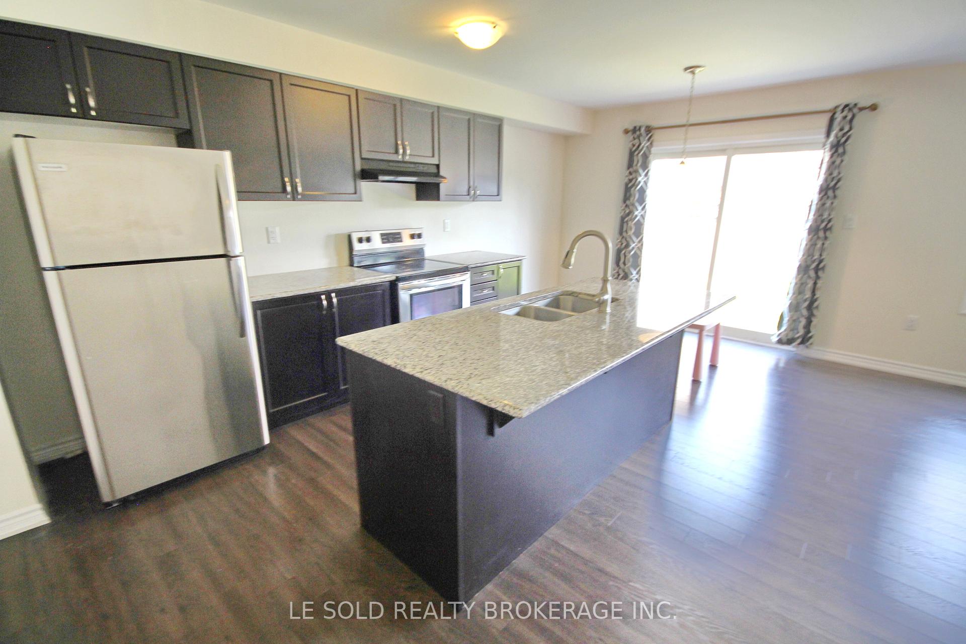 Photo 4 of 90 Hutt Crescent, Aurora, Rural Aurora — HOMEH