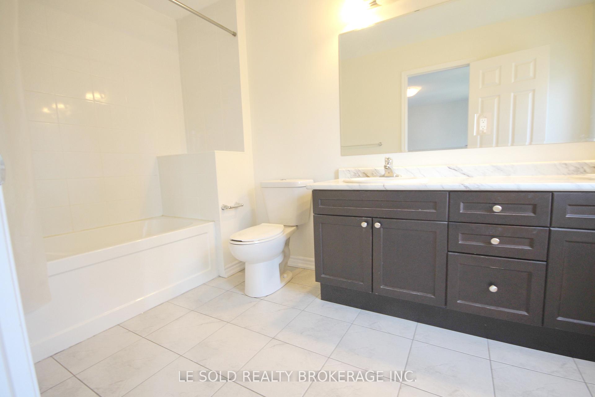 Photo 14 of 90 Hutt Crescent, Aurora, Rural Aurora — HOMEH