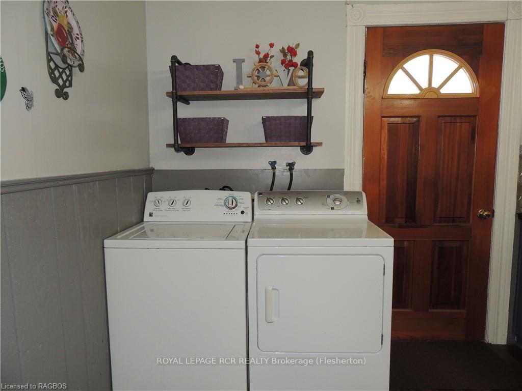 Photo 16 of 209 Bruce Street S, West Grey — HOMEH