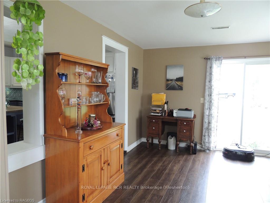 Photo 18 of 209 Bruce Street S, West Grey — HOMEH