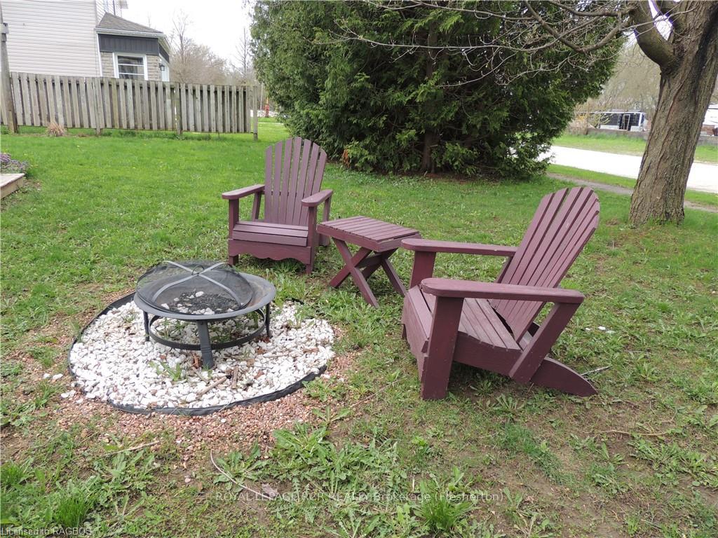Photo 33 of 209 Bruce Street S, West Grey — HOMEH
