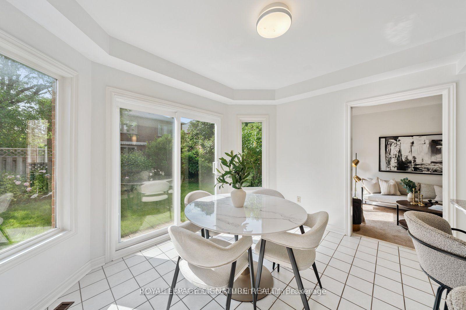 Photo 12 of 75 Venice Crescent, Vaughan, Beverley Glen — HOMEH