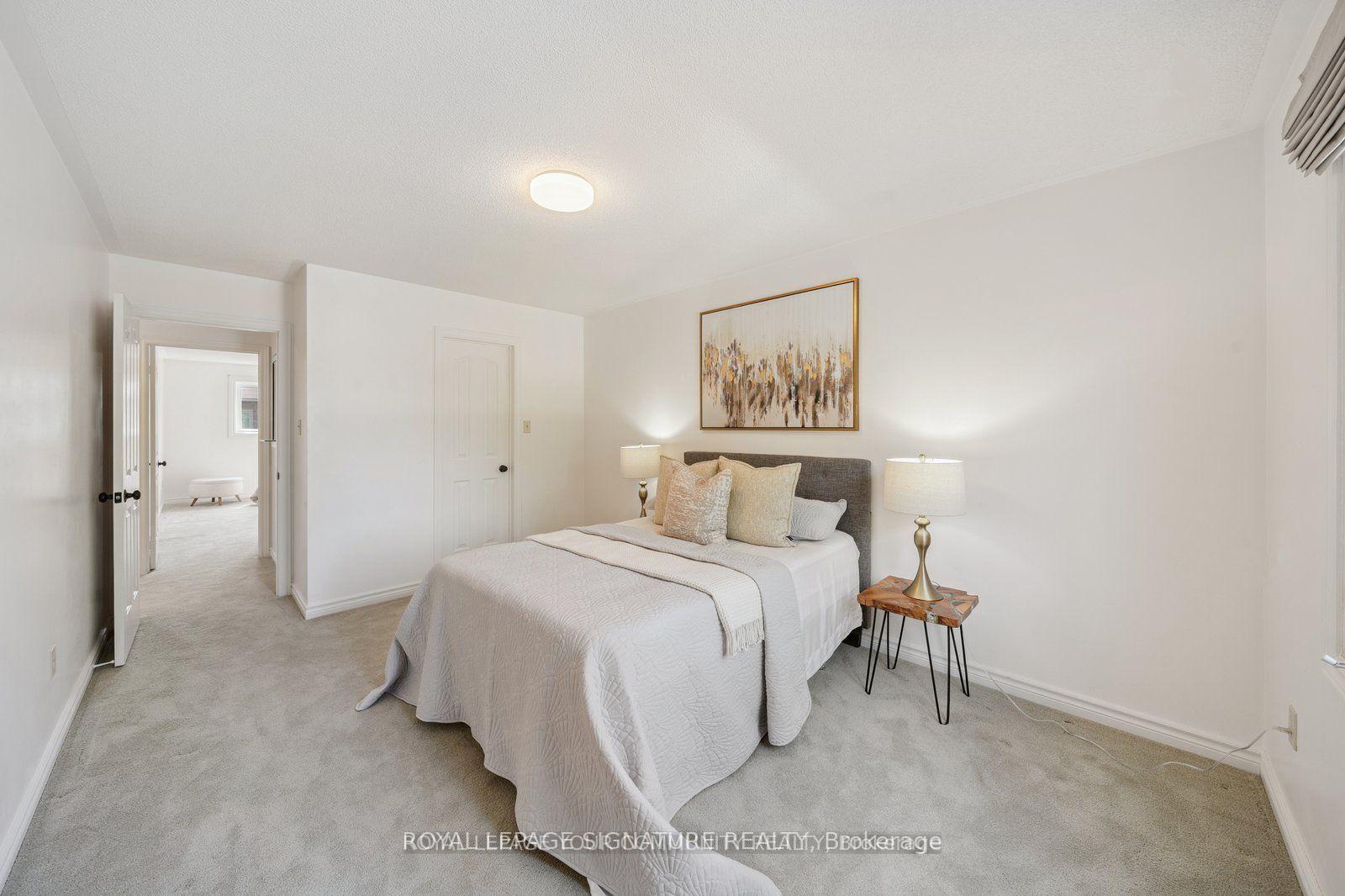 Photo 26 of 75 Venice Crescent, Vaughan, Beverley Glen — HOMEH