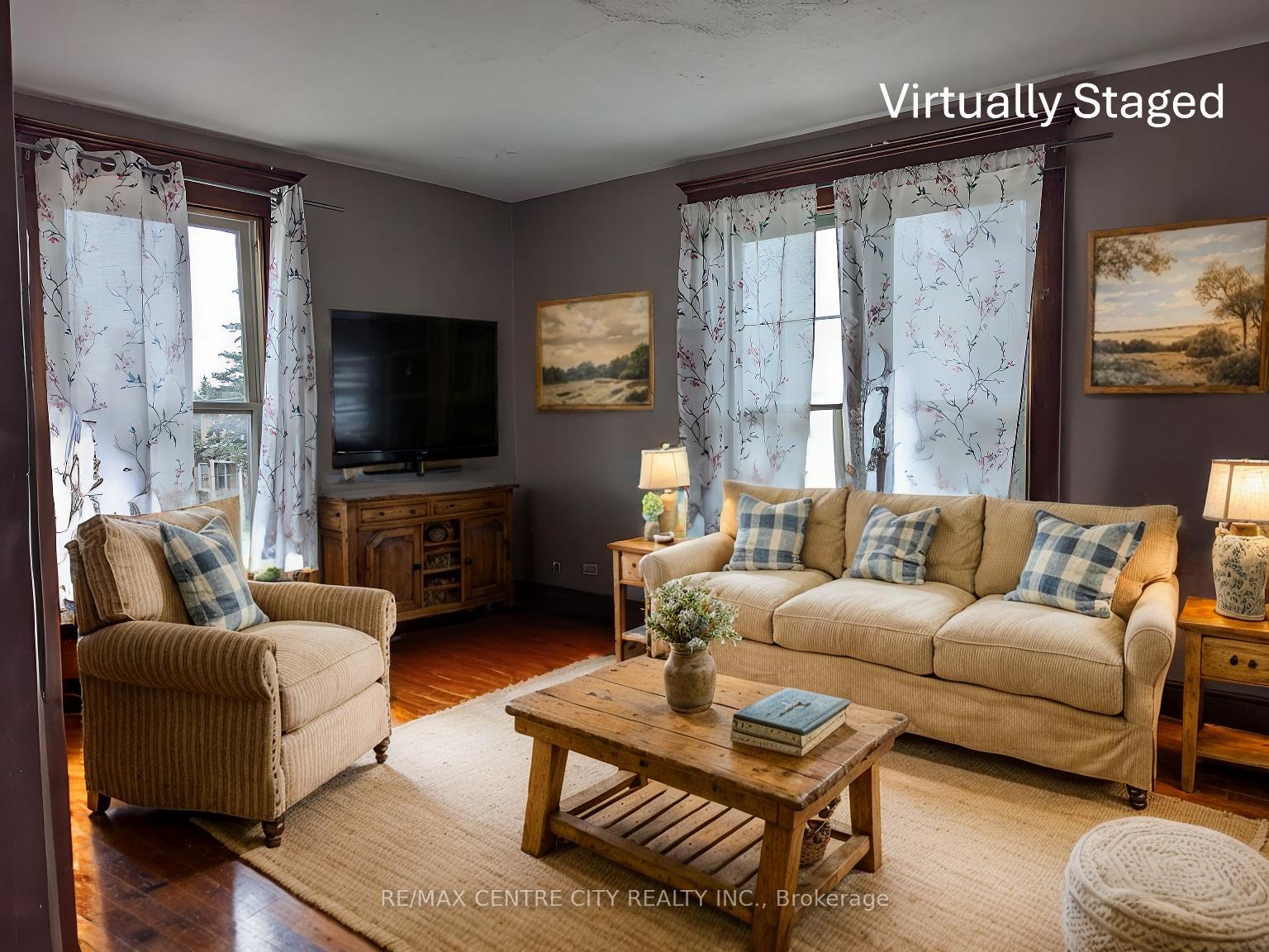 Photo 7 of 171 Sydenham Street E, Aylmer — HOMEH