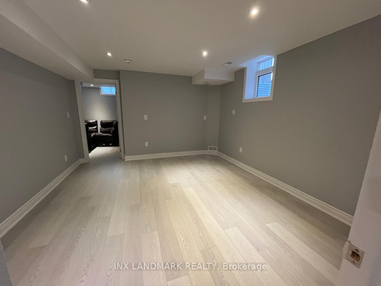 Photo 4 of 84 Barchester Crescent, Whitby, Brooklin — HOMEH