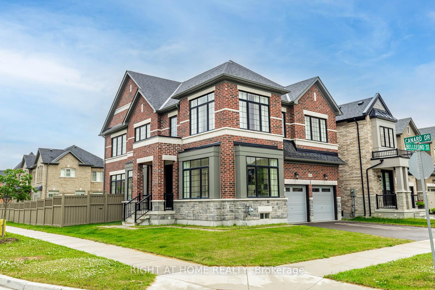Photo 2 of 236 Bellefond Street, Vaughan, Kleinburg — HOMEH