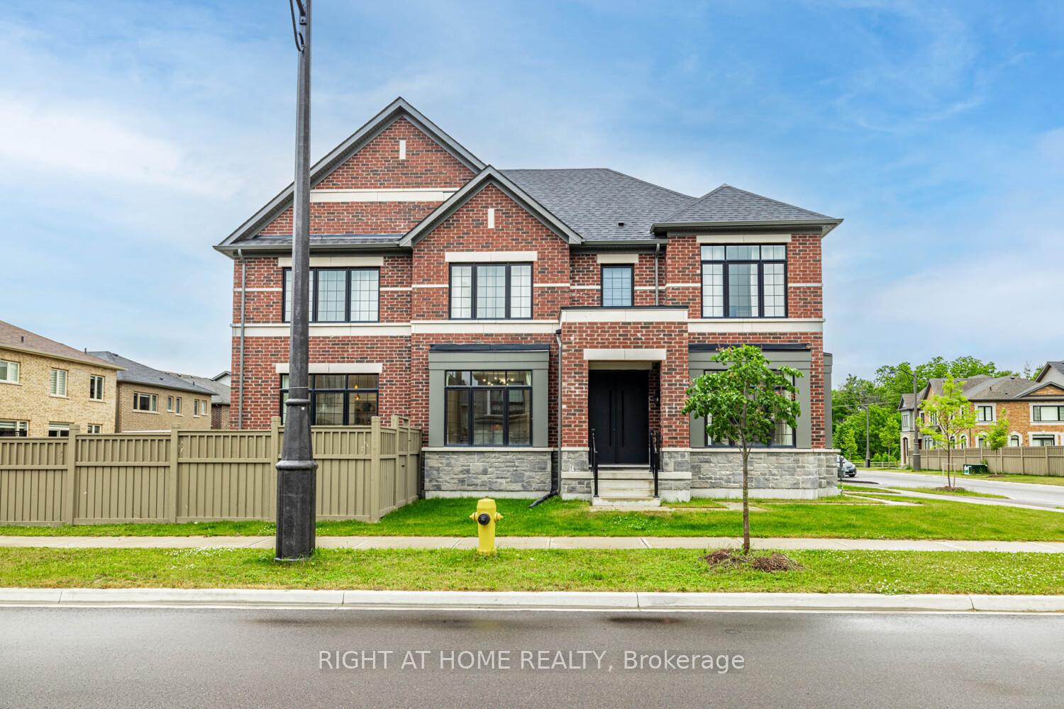 Photo 3 of 236 Bellefond Street, Vaughan, Kleinburg — HOMEH
