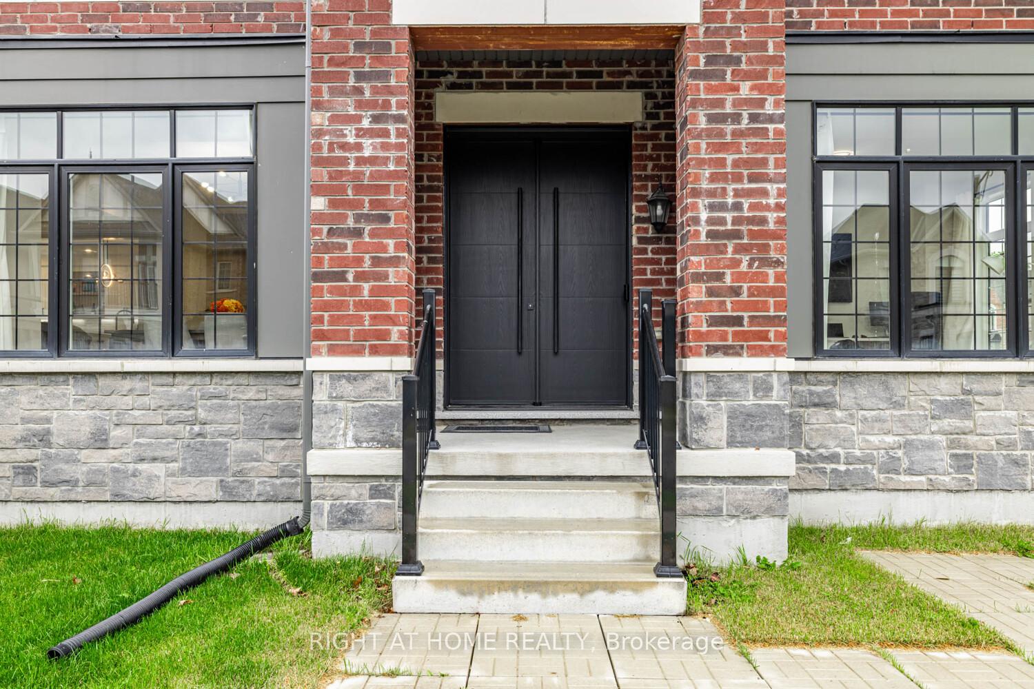 Photo 4 of 236 Bellefond Street, Vaughan, Kleinburg — HOMEH