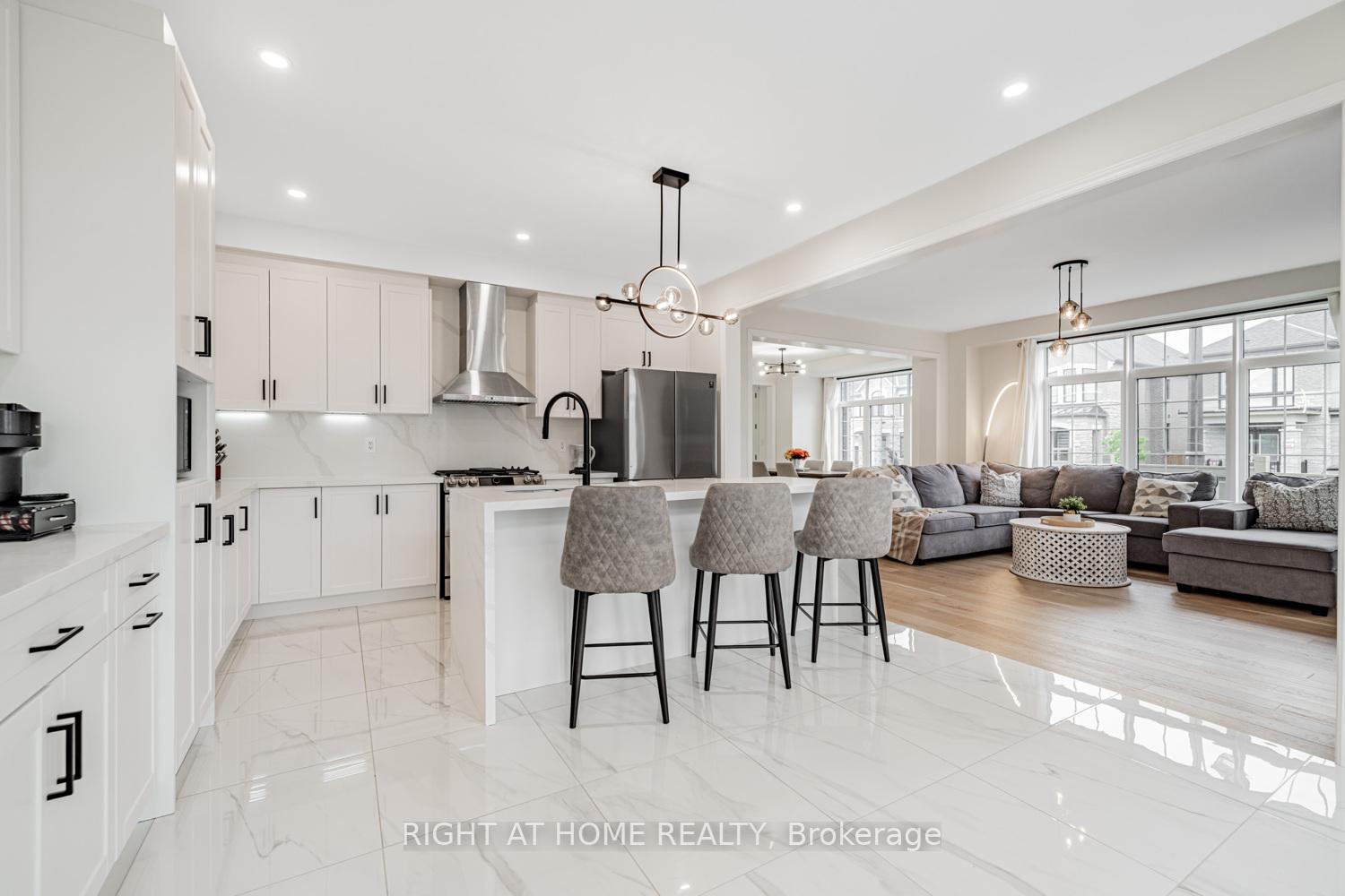 Photo 14 of 236 Bellefond Street, Vaughan, Kleinburg — HOMEH