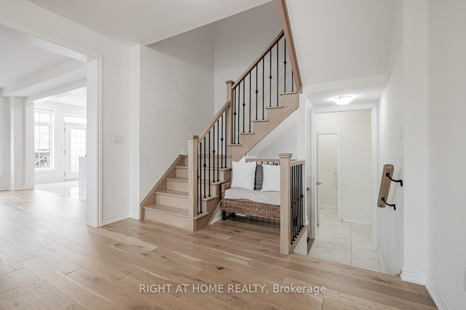 Photo 15 of 236 Bellefond Street, Vaughan, Kleinburg — HOMEH