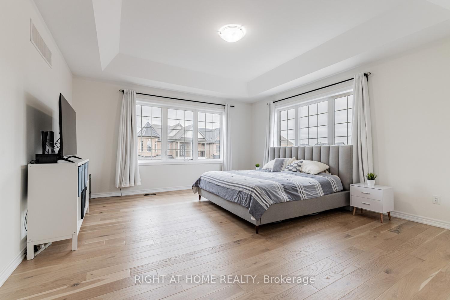 Photo 18 of 236 Bellefond Street, Vaughan, Kleinburg — HOMEH