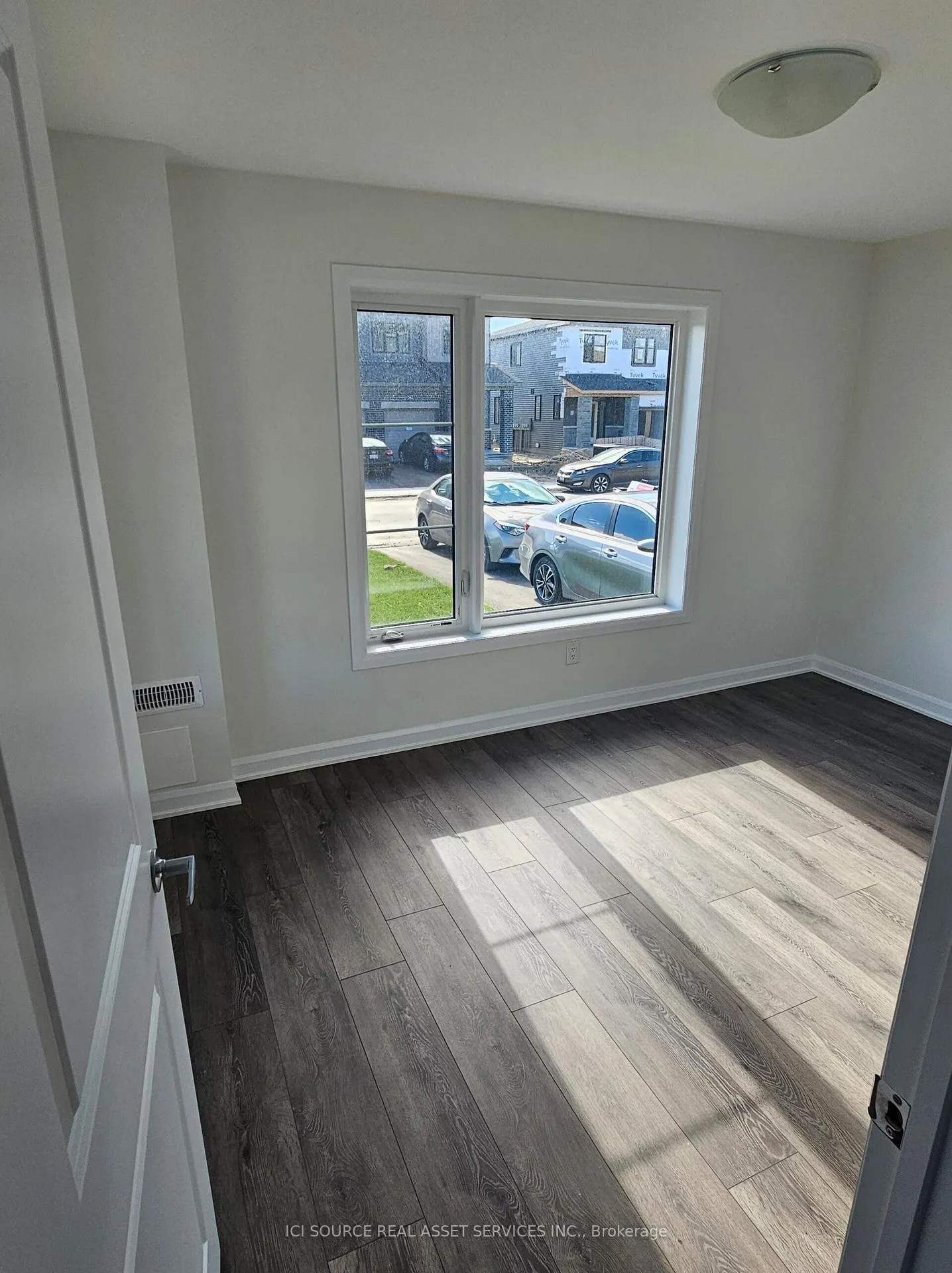 Photo 4 of 340 Raheen Court, Ottawa, Barrhaven - Half Moon Bay — HOMEH