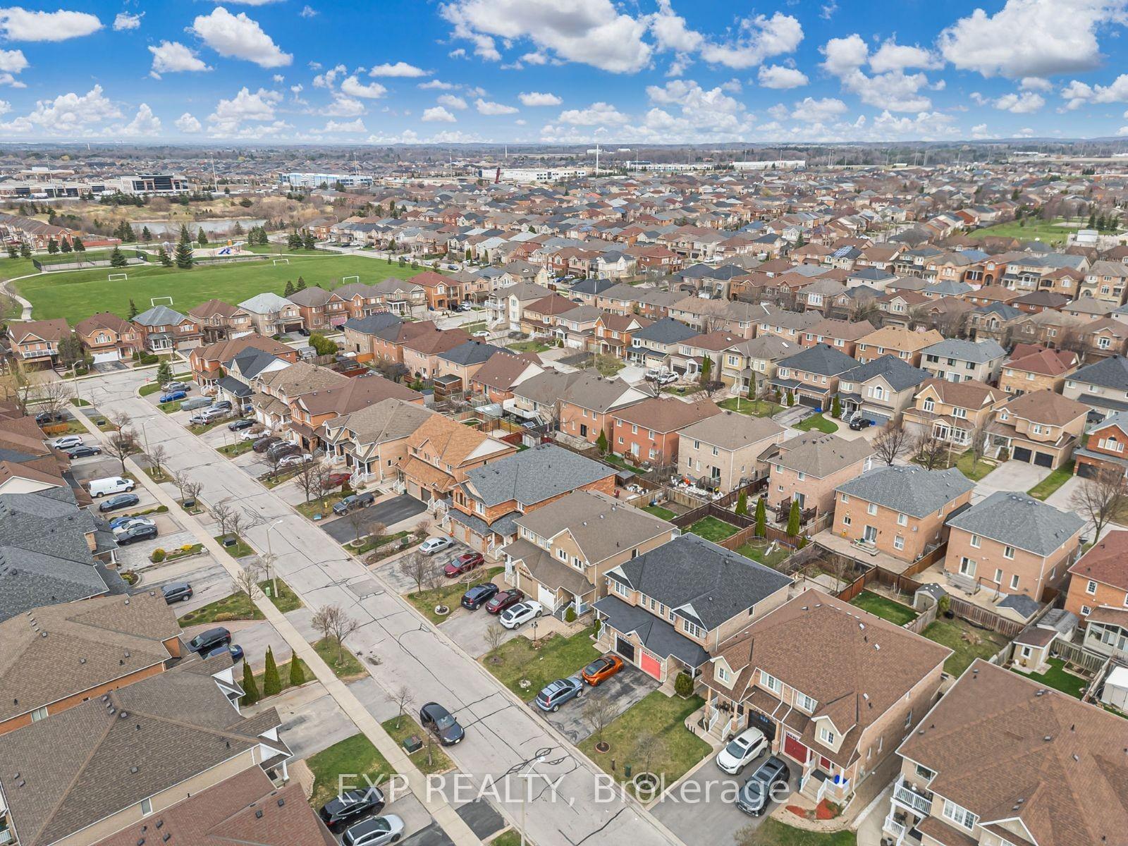 Photo 45 of 16 La Pinta Street, Vaughan, Vellore Village — HOMEH
