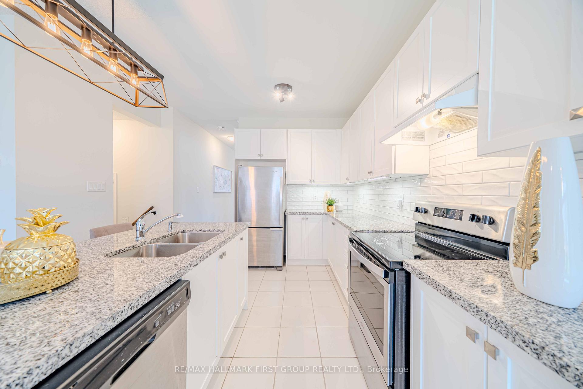 Photo 19 of 43 Hahn Street, Whitby, Rural Whitby — HOMEH