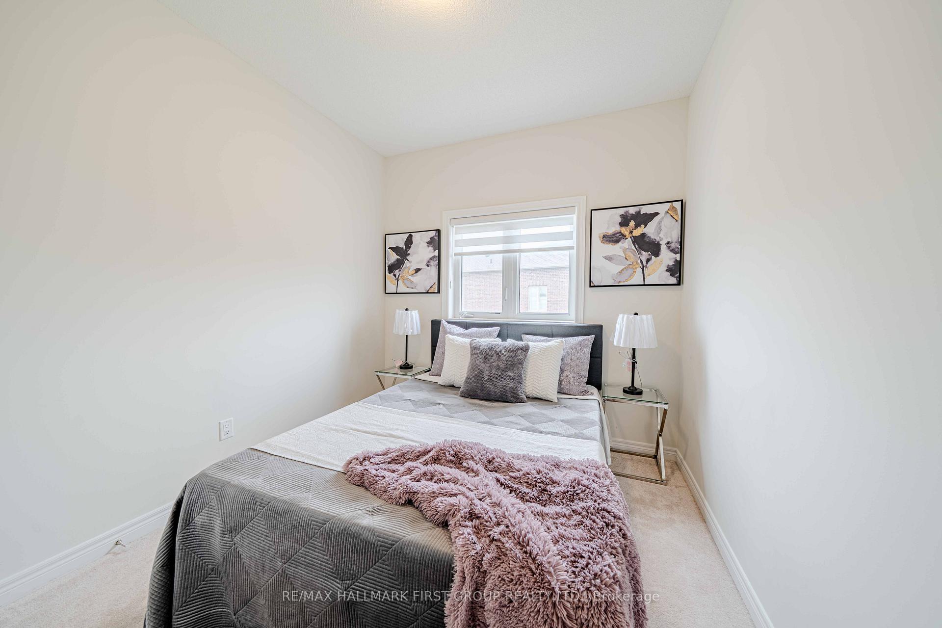 Photo 31 of 43 Hahn Street, Whitby, Rural Whitby — HOMEH