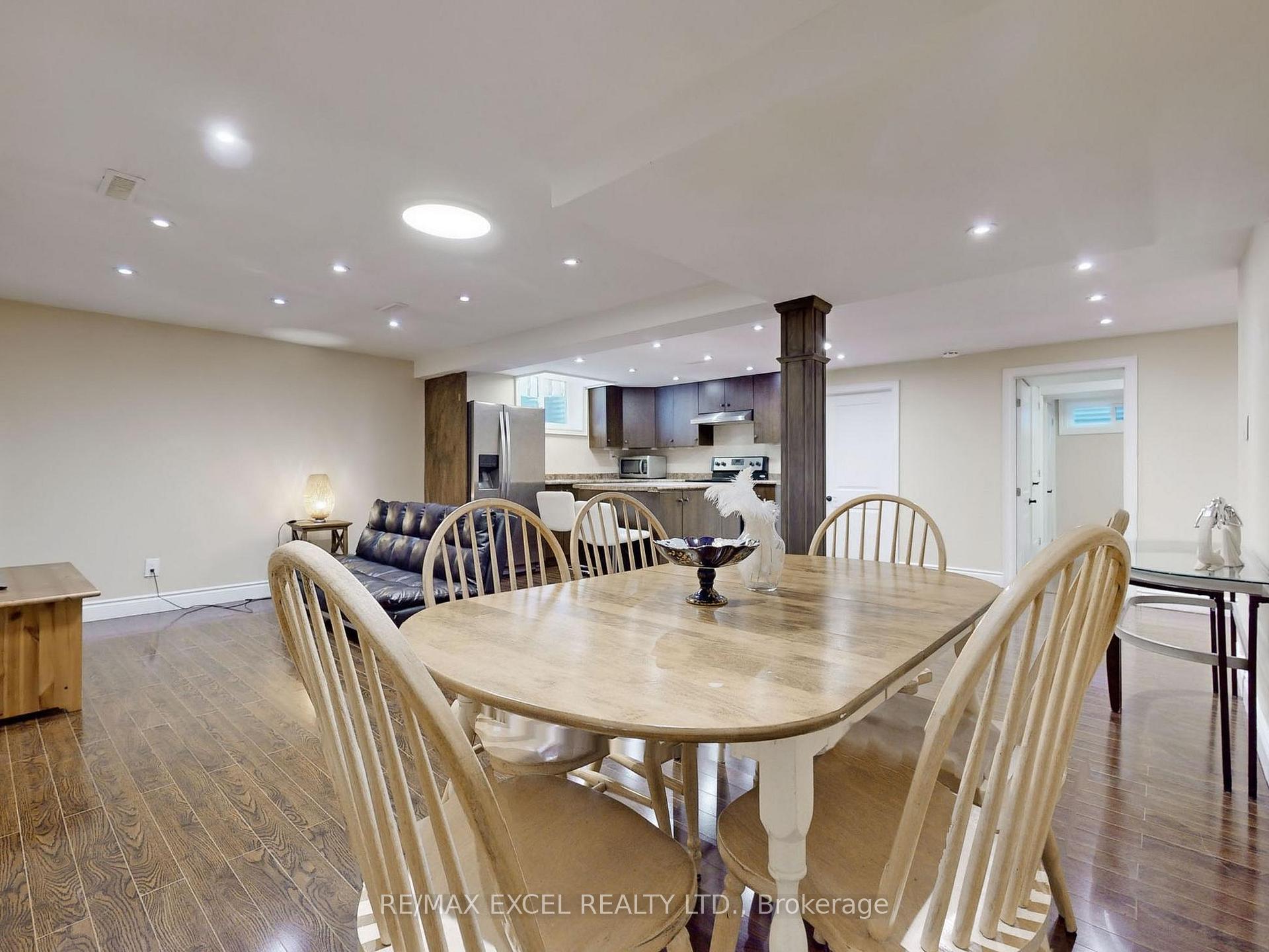 Photo 31 of 166 Royal Orchard Boulevard, Markham, Royal Orchard — HOMEH