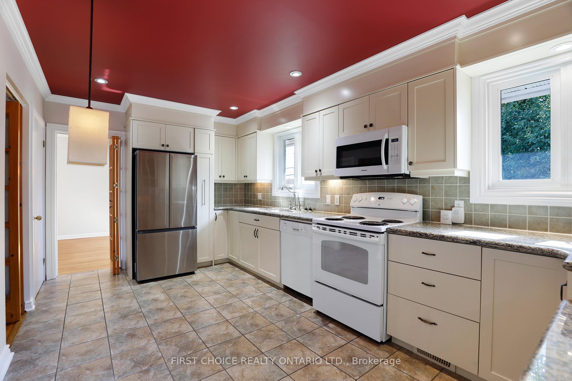 Photo 6 of 640 Browning Avenue, Ottawa, Riverview Park — HOMEH