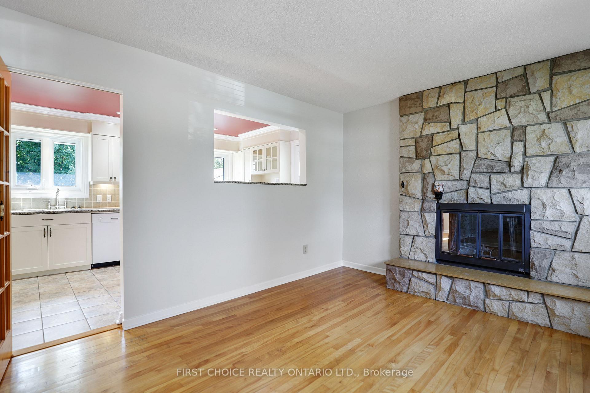 Photo 12 of 640 Browning Avenue, Ottawa, Riverview Park — HOMEH