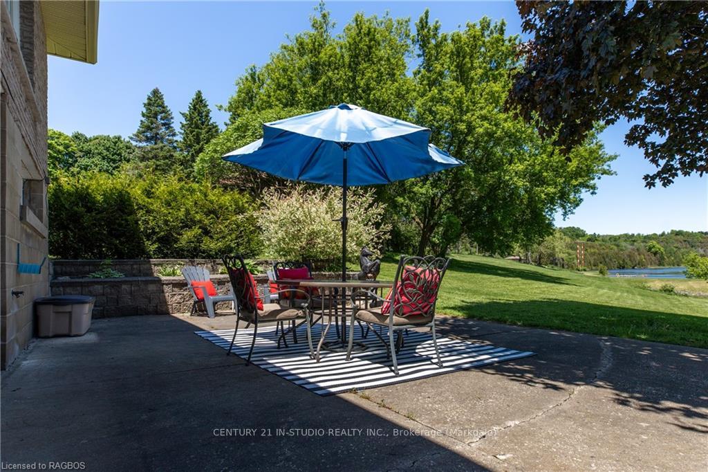 Photo 5 of 233 Garafraxa Street N, West Grey — HOMEH