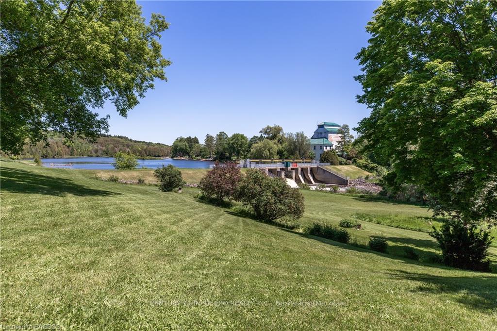 Photo 7 of 233 Garafraxa Street N, West Grey — HOMEH